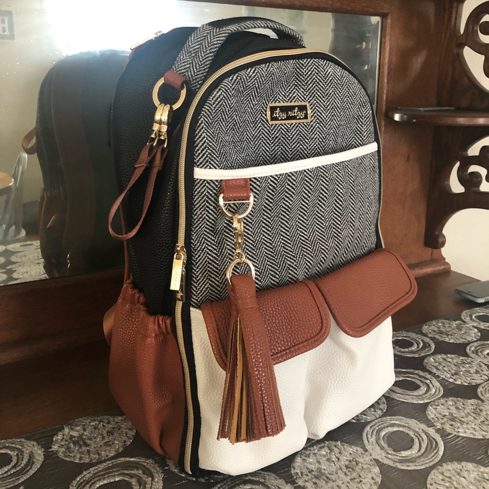 Itzy Ritzy BOSS backpack